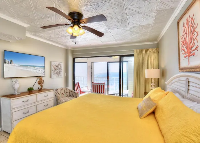 Edgewater 33 *