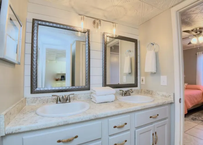 Edgewater 33 Holiday home *